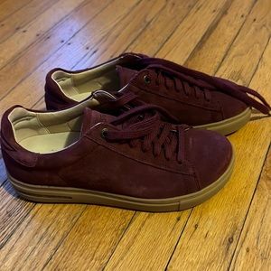 EUC Birkenstock sneakers in great color